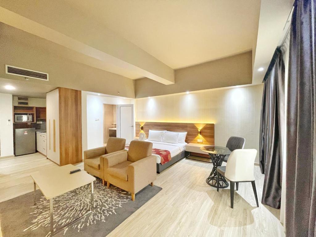 The Avenue M Hotel Johor Bahru Eksteriør billede