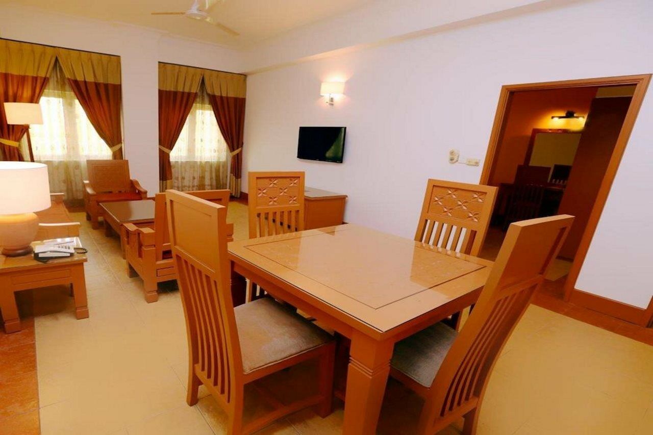 The Avenue M Hotel Johor Bahru Eksteriør billede
